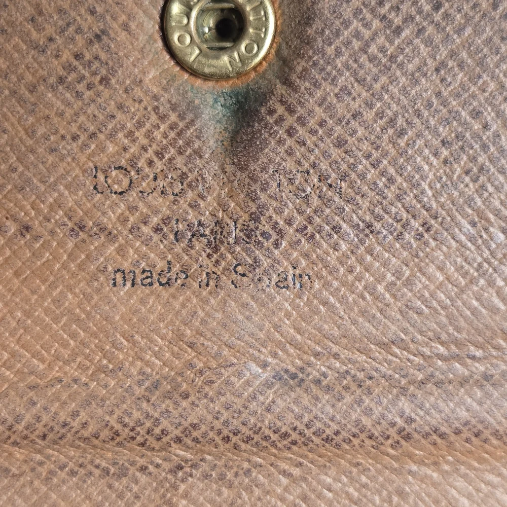 Louis Vuitton Monogram Sarah Wallet - Picture 7 of 13